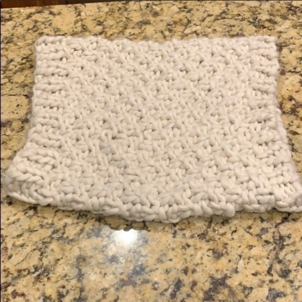 Mossimo chunky infinity scarf